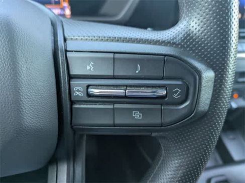 Used 2023 Chevrolet Colorado W/T image 23