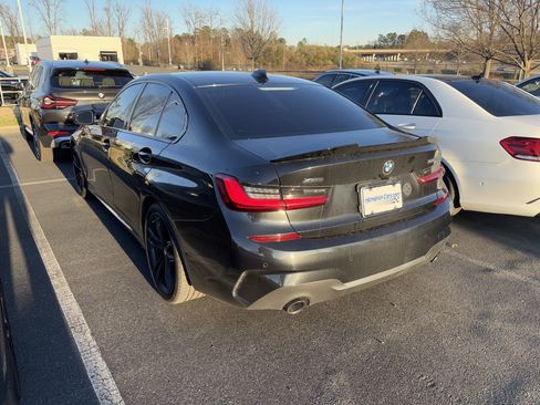 Certified 2022 BMW 330i xDrive Sedan w/ M Sport Package image 19