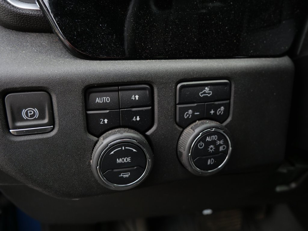 Used 2024 Chevrolet Silverado 1500 RST AWD/4WD image 16