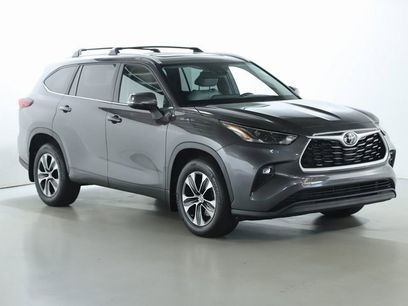 Used 2023 Toyota Highlander L
