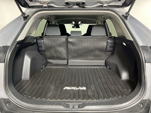 Certified 2023 Toyota RAV4 LE image 21