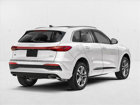 New 2026 Audi Q5 Premium Plus AWD/4WD image 2