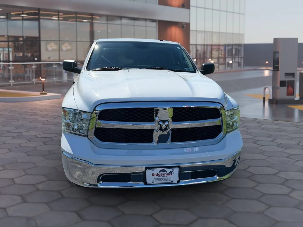 Used 2022 RAM 1500 Classic SLT AWD/4WD image 7