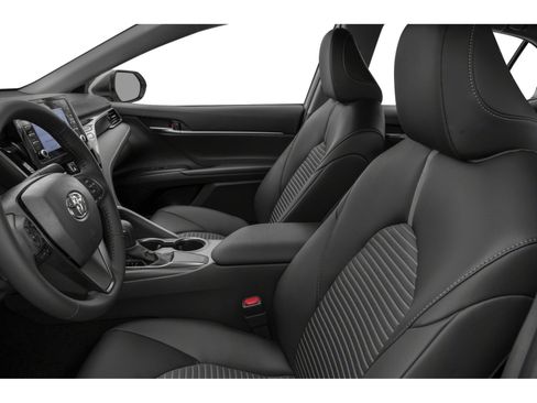 Used 2021 Toyota Camry SE w/ Carpet Mat Package (TMS) image 6