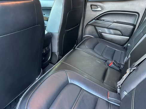 Used 2020 GMC Canyon Denali image 11