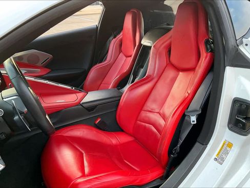 Certified 2022 Chevrolet Corvette 2LT image 9