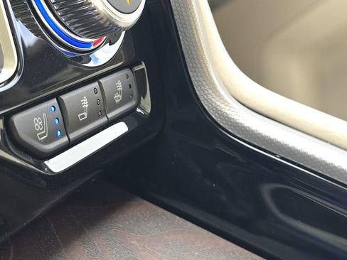 Used 2024 GMC Yukon Denali w/ Denali Reserve Package image 44