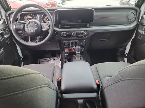 New 2025 Jeep Wrangler Unlimited Rubicon image 12