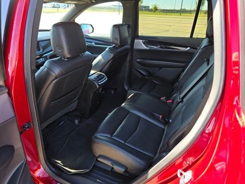 Used 2023 Cadillac XT6 Premium Luxury image 20