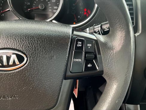 Used 2013 Kia Sorento LX AWD/4WD image 12