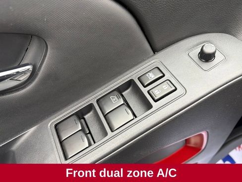 Used 2023 Nissan Frontier PRO-4X w/ Pro Convenience Package image 14