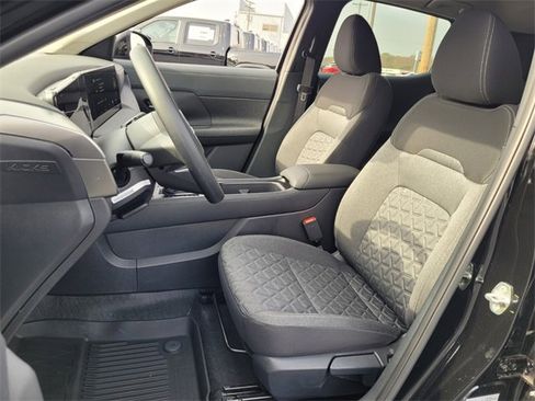 New 2026 Nissan Kicks SV w/ Cold Weather Package image 5