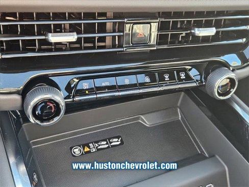 Used 2026 Chevrolet Tahoe High Country AWD/4WD image 21