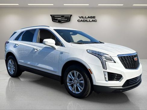 Certified 2026 Cadillac XT5 Luxury FWD image 7