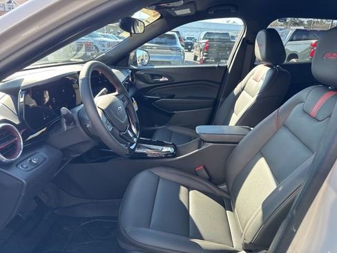 New 2026 Chevrolet Trax RS w/ Driver Confidence Package FWD image 5