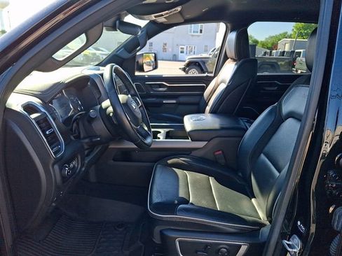 Used 2023 RAM 1500 Laramie AWD/4WD image 15