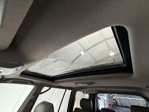 Used 2007 Toyota Land Cruiser w/ Convenience Pkg image 40