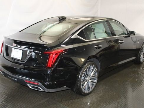 Used 2025 Cadillac CT5 Premium Luxury image 4