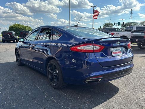 Used 2016 Ford Fusion SE AWD/4WD image 2