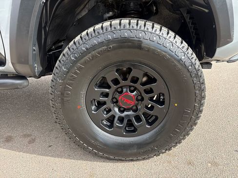 Used 2021 Toyota Tacoma TRD Off-Road w/ Advanced Technology Package image 29