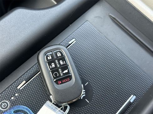 Used 2026 Honda Odyssey Touring image 31