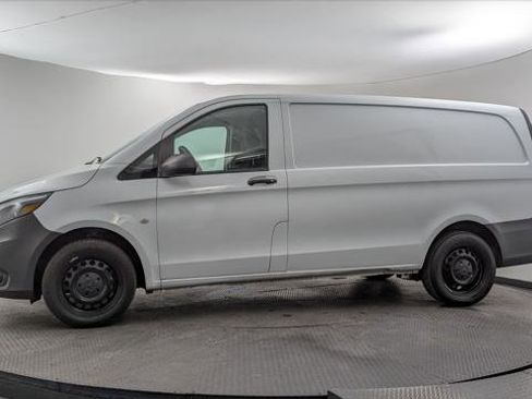 Used 2019 Mercedes-Benz Metris w/ Convenience Package image 3