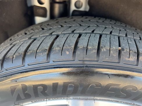 Used 2025 Ford Escape Platinum w/ Class II Trailer Tow Package image 18