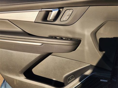 New 2026 Buick Enclave Preferred image 16