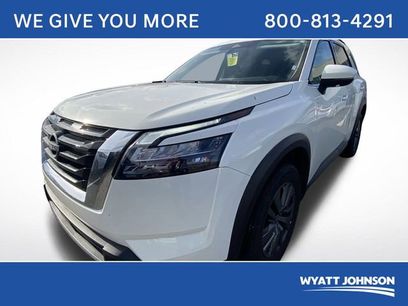 Used 2024 Nissan Pathfinder SV