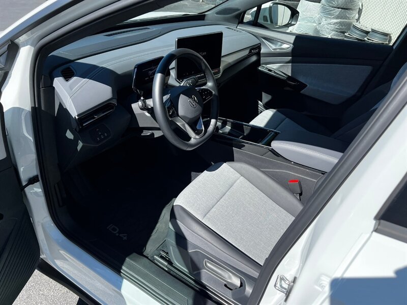 Used 2024 Volkswagen ID.4 Pro AWD/4WD image 14
