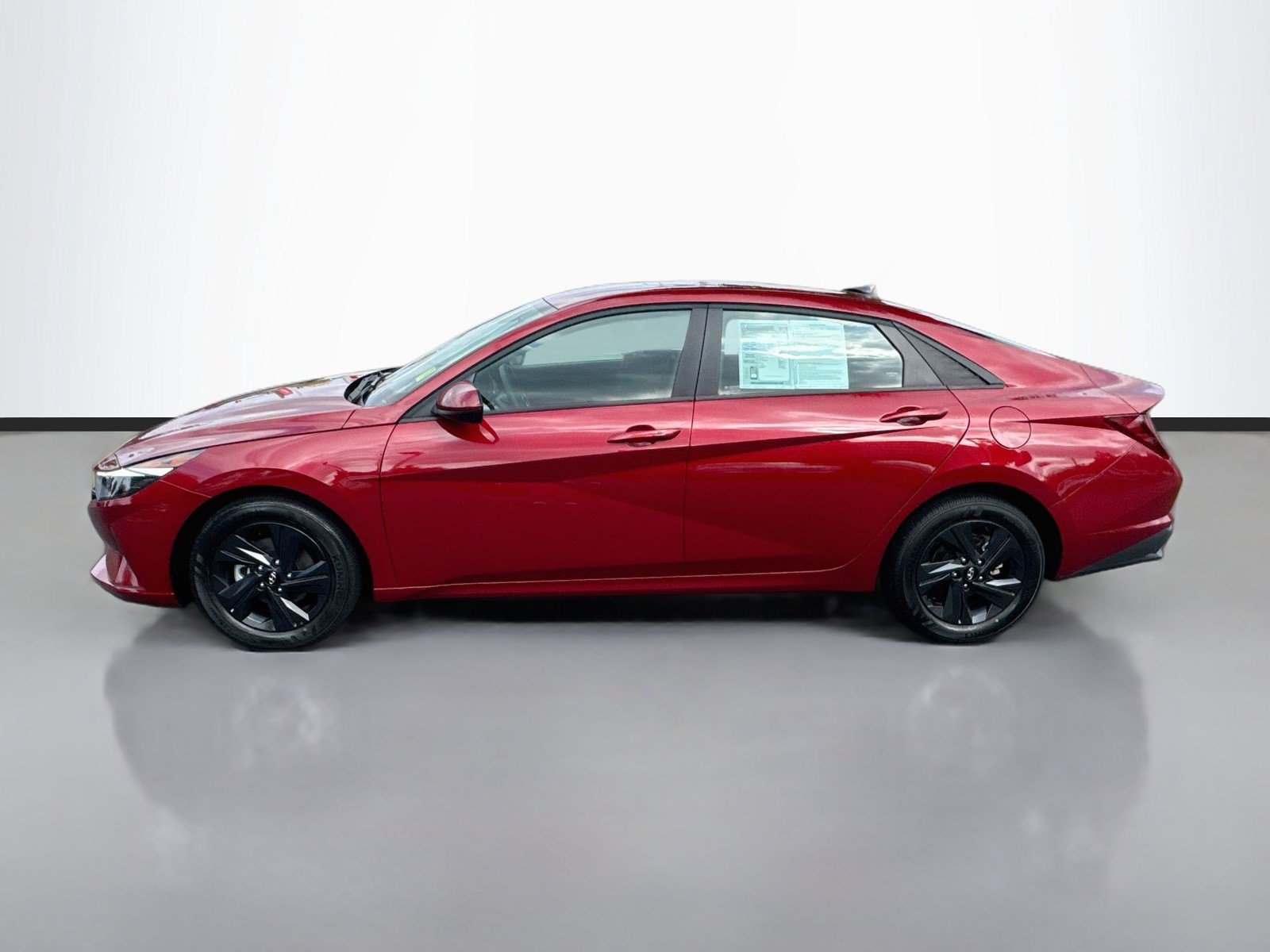 Used 2023 Hyundai Elantra SEL FWD image 4