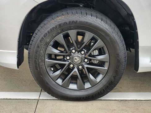 Used 2023 Lexus GX 460 Premium AWD/4WD image 10