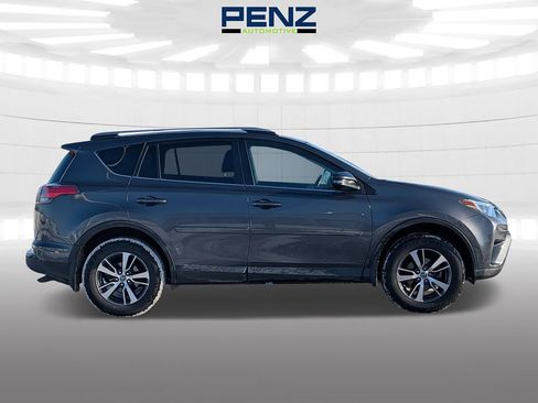 Used 2018 Toyota RAV4 XLE image 8