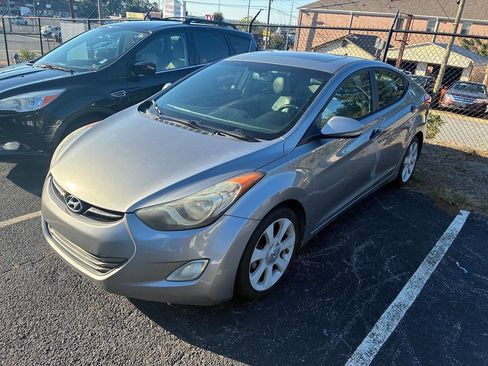 Used 2013 Hyundai Elantra Limited image 1