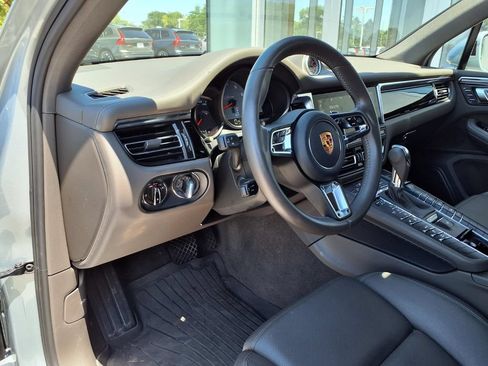 Used 2019 Porsche Macan S AWD/4WD image 9