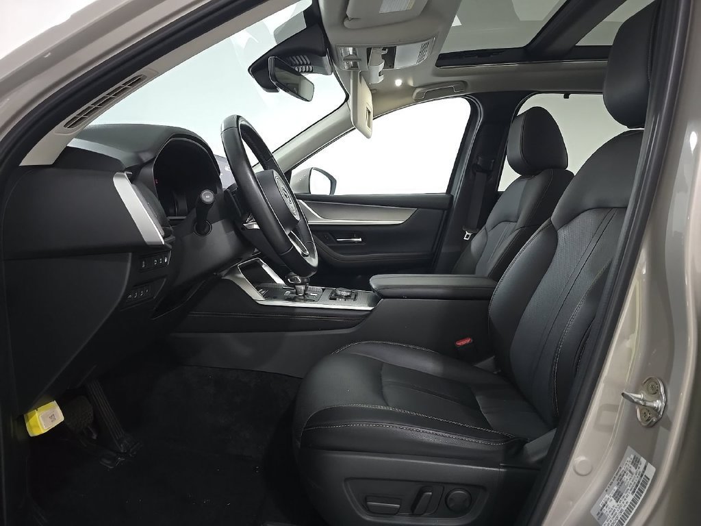 Used 2024 MAZDA CX-90 Plug-In Hybrid w/ Premium Pkg AWD/4WD image 4