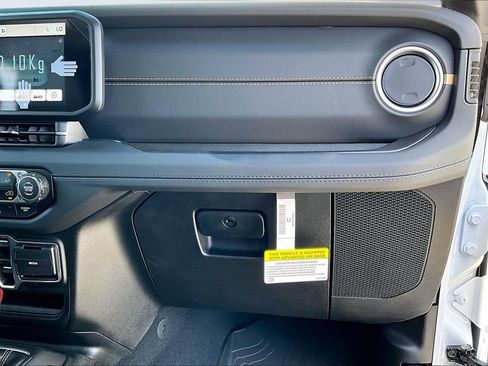 New 2026 Jeep Gladiator Sport image 17