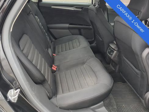 Used 2015 Ford Fusion SE image 21