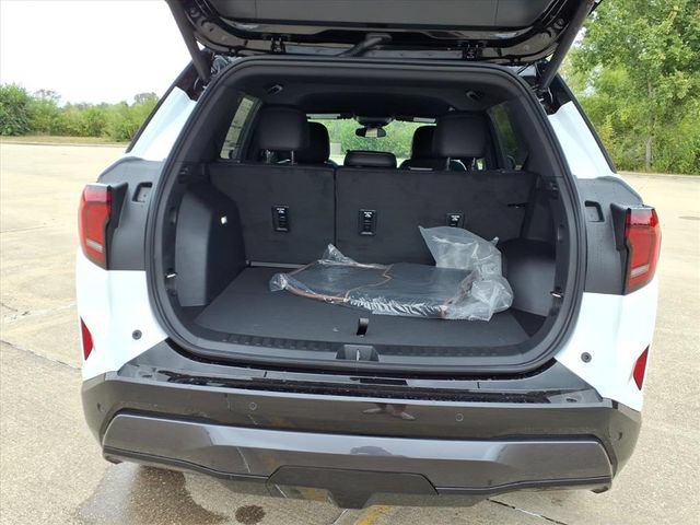 New 2026 GMC Terrain AT4 w/ Convenience Package III AWD/4WD image 17