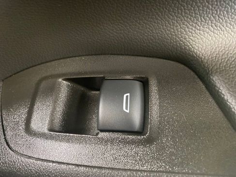 Used 2024 Chevrolet Equinox LT AWD/4WD image 14