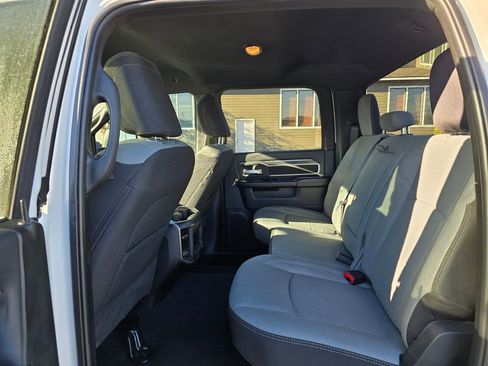 Used 2024 RAM 2500 Big Horn w/ Off Road Package image 16