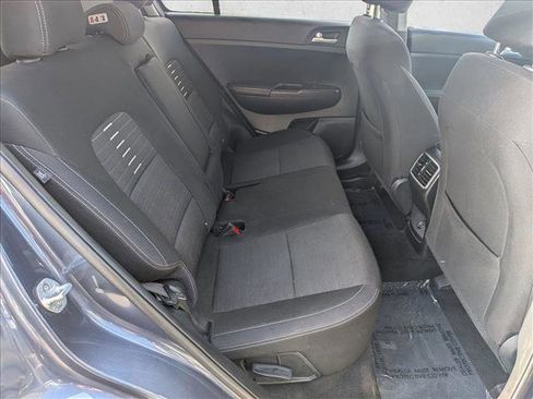 Used 2018 Kia Sportage LX image 18