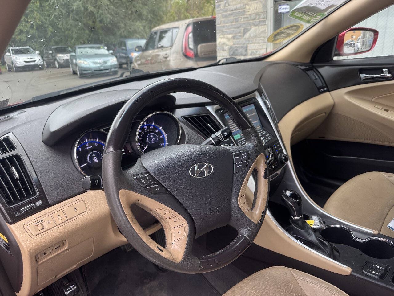 Used 2013 Hyundai Sonata Limited w/ Premium Pkg FWD image 9
