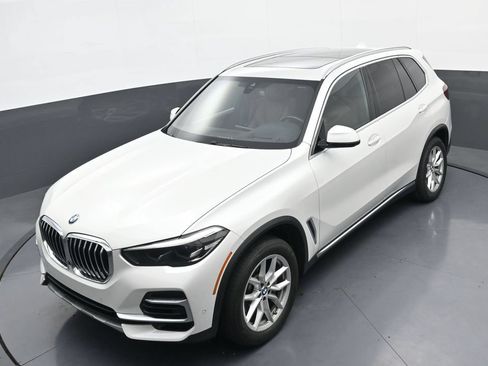 Used 2023 BMW X5 xDrive40i w/ Premium Package AWD/4WD image 31