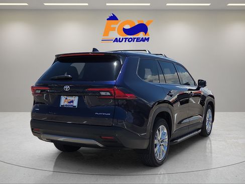 New 2026 Toyota Grand Highlander AWD image 4
