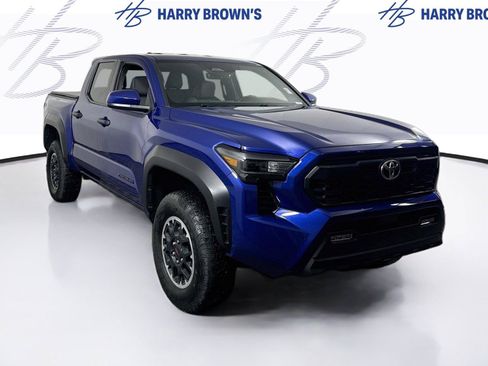 Used 2025 Toyota Tacoma TRD Off-Road AWD/4WD image 23