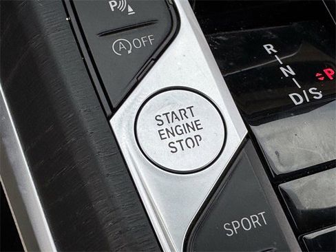 Used 2023 BMW 330i Sedan w/ Driving Assistance Package image 20