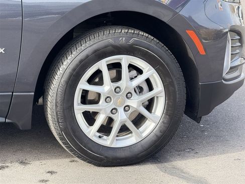 Used 2023 Chevrolet Equinox LT image 9