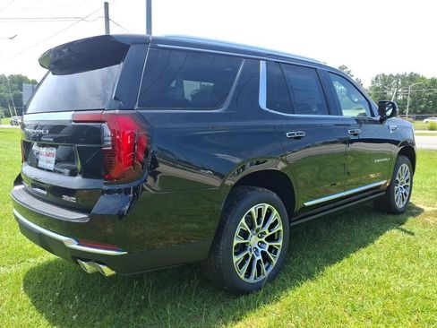 New 2026 GMC Yukon Denali w/ Denali Reserve Package AWD/4WD image 7