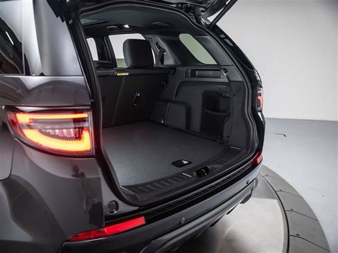 New 2026 Land Rover Discovery Sport Landmark AWD/4WD image 33